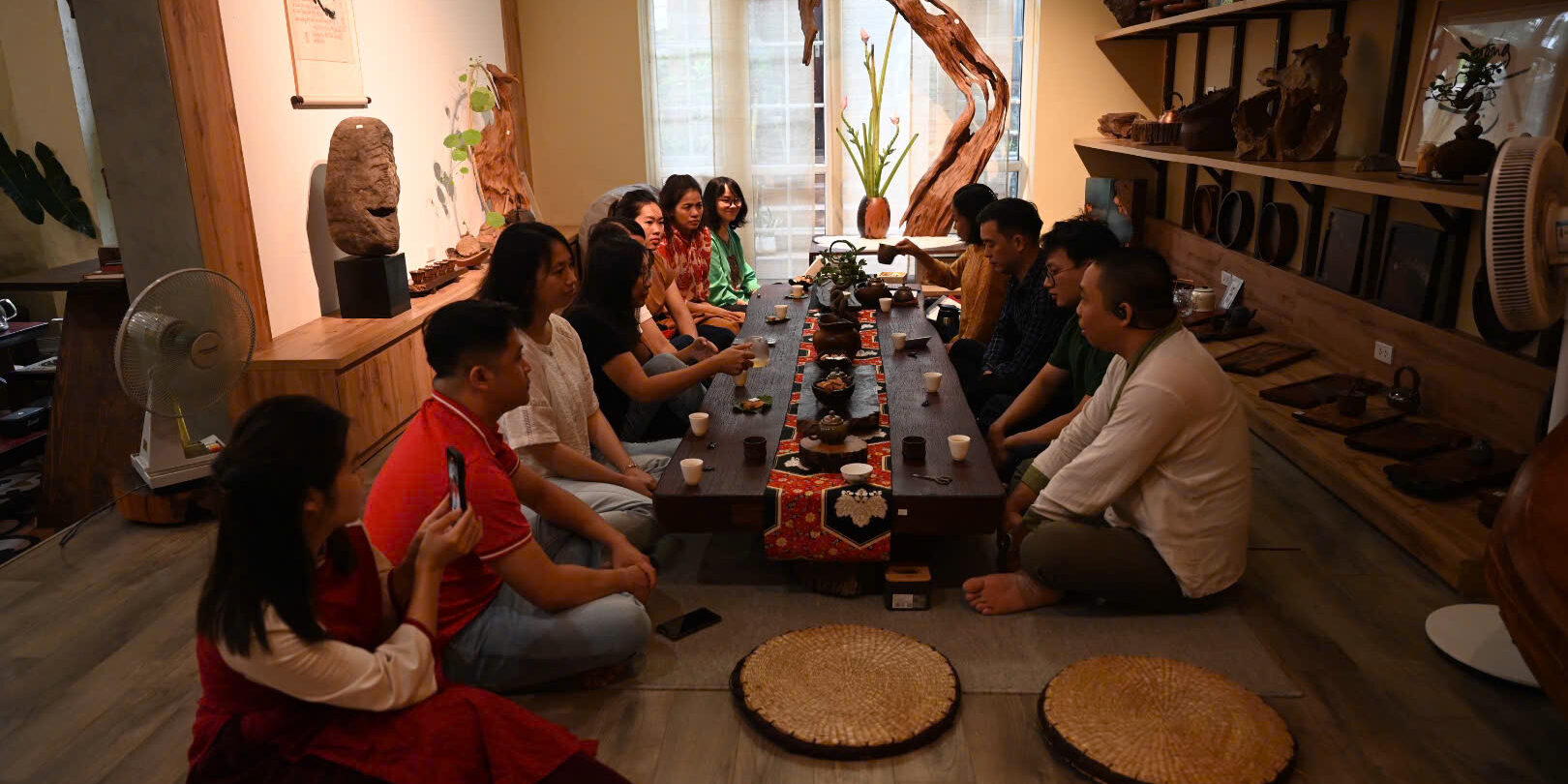 CLB Tra thuoc 11