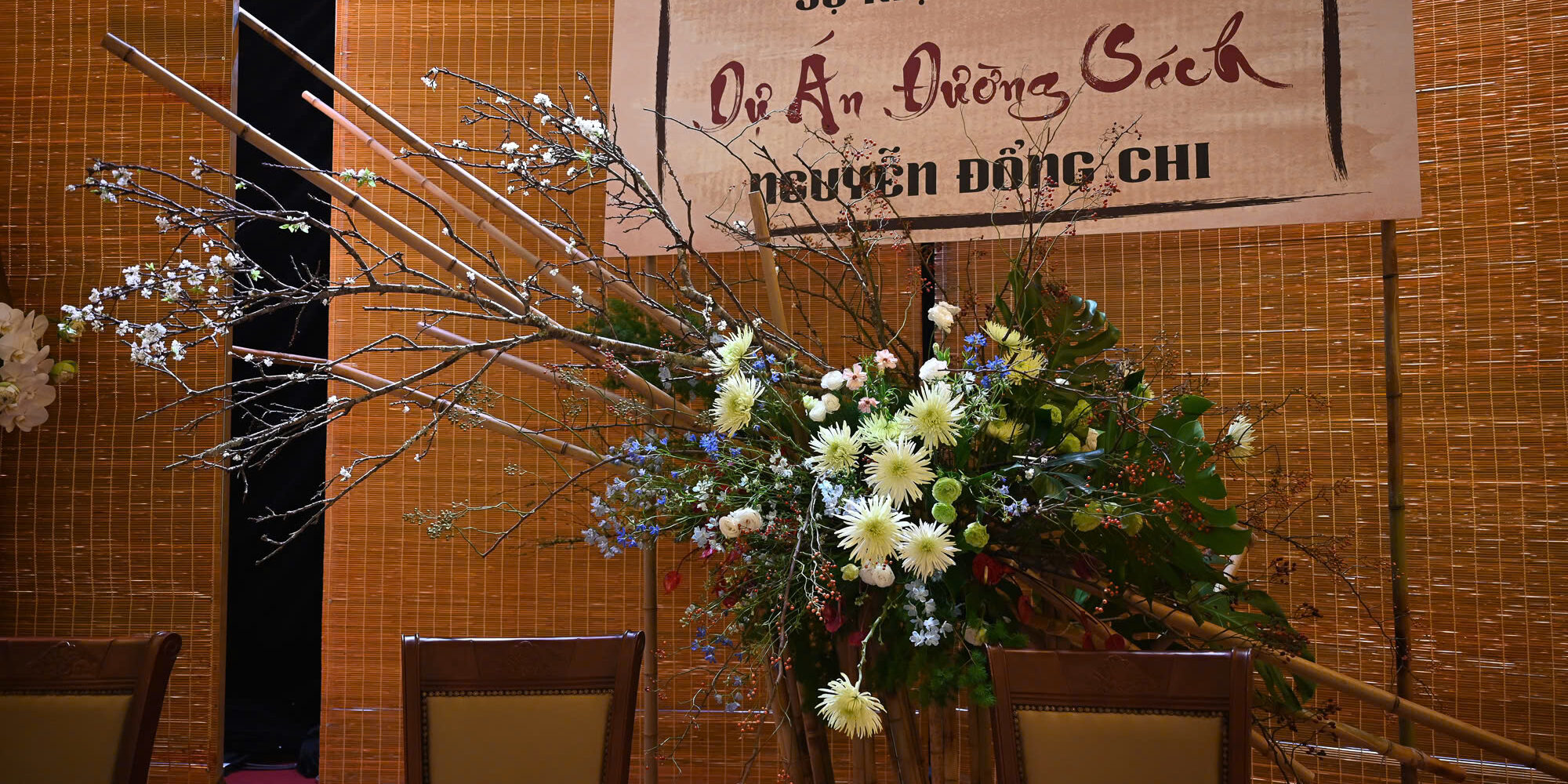 Duong sach Nguyen Dong Chi 4